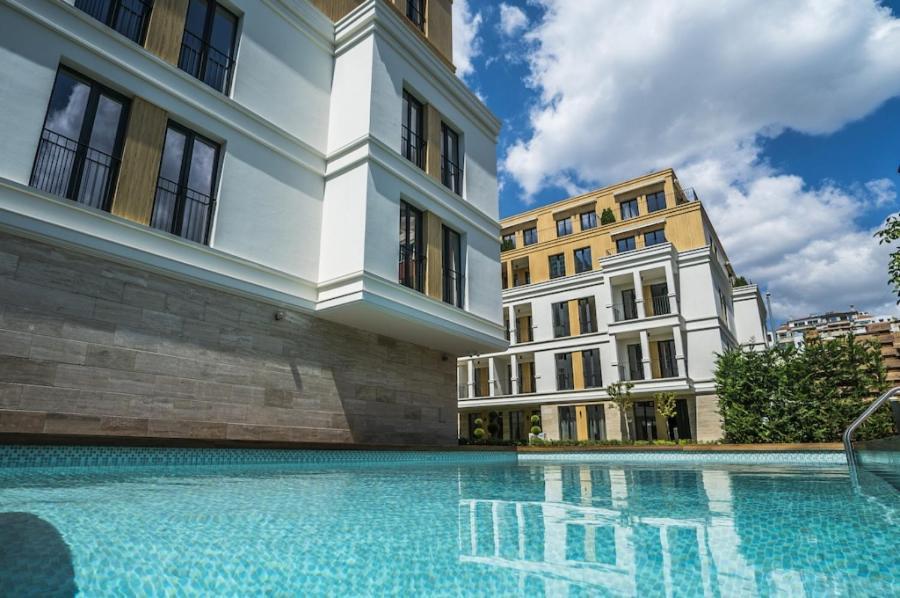 Brand New Apartment With Outdoor Swimming Pool ヴァルナ エクステリア 写真
