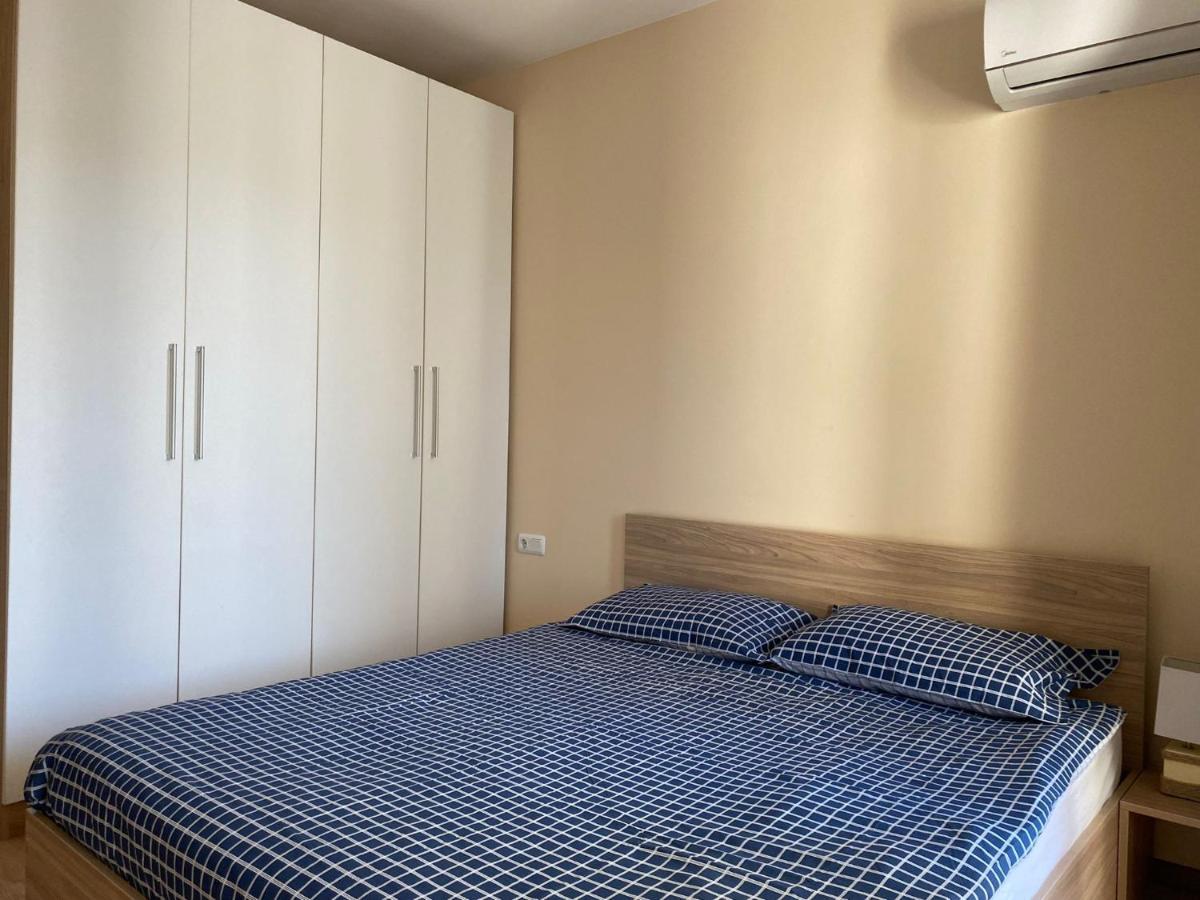 Brand New Apartment With Outdoor Swimming Pool ヴァルナ エクステリア 写真