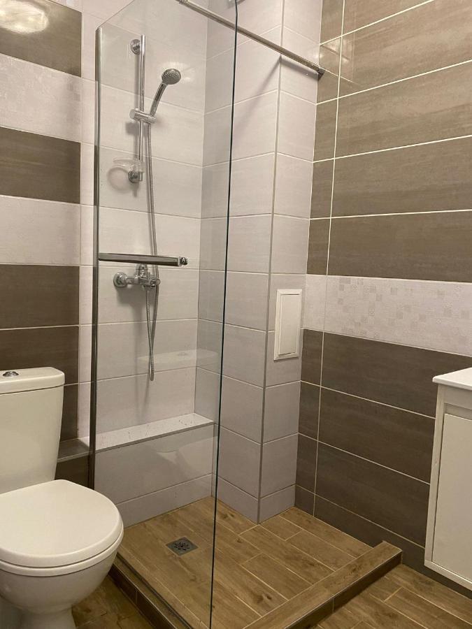 Brand New Apartment With Outdoor Swimming Pool ヴァルナ エクステリア 写真