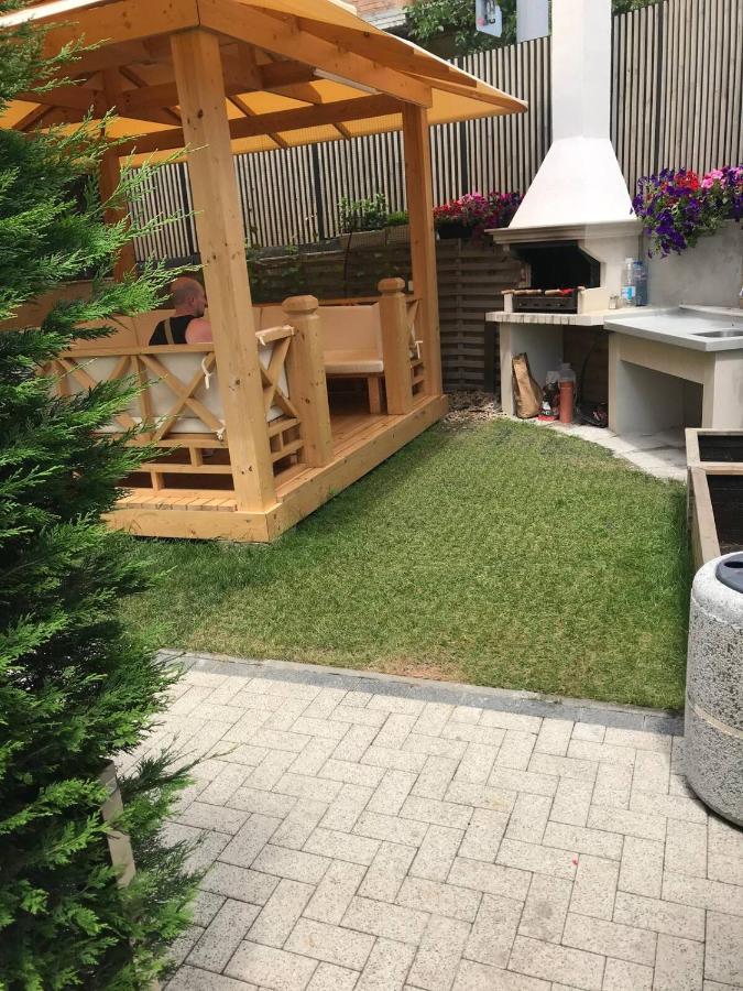 Brand New Apartment With Outdoor Swimming Pool ヴァルナ エクステリア 写真